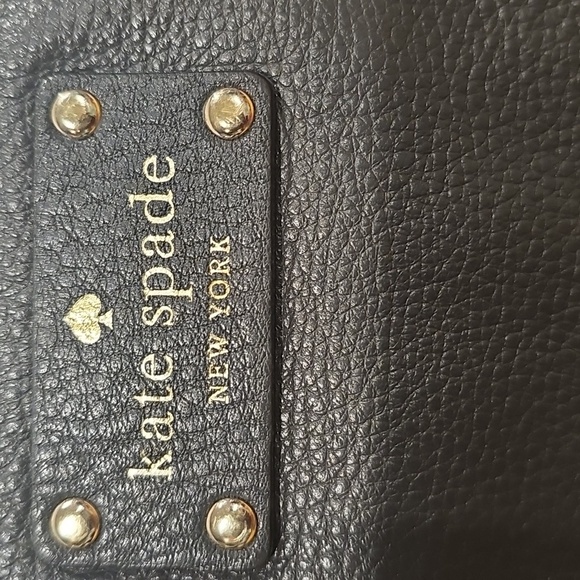 Kate Spade Zippered Chrissy Berkshire Road Wristlet - Gunmetal - Like New - Picture 3 of 11